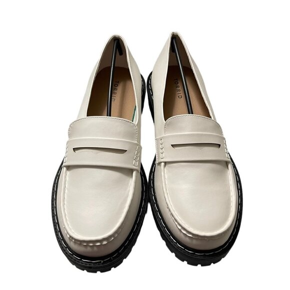 Torrid Womens New White 90s Y2K Faux Leather Chunky Lug Sole Loafers 10.5 WW - Picture 5 of 9